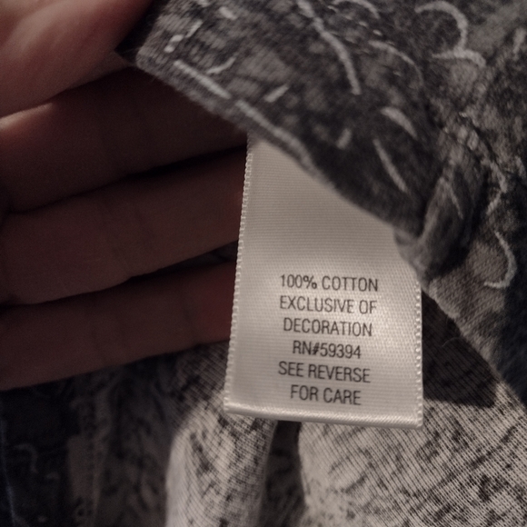 Beaded Paisley Petite cotton tee grays and black - Picture 4 of 11